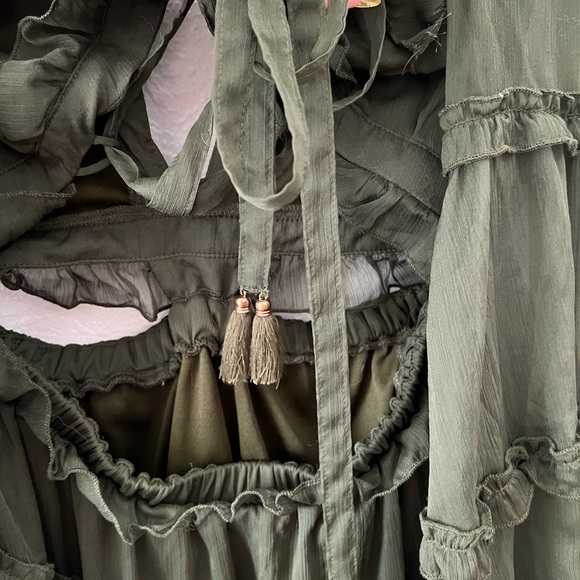 Vici | Green Dress - Picture 8 of 11